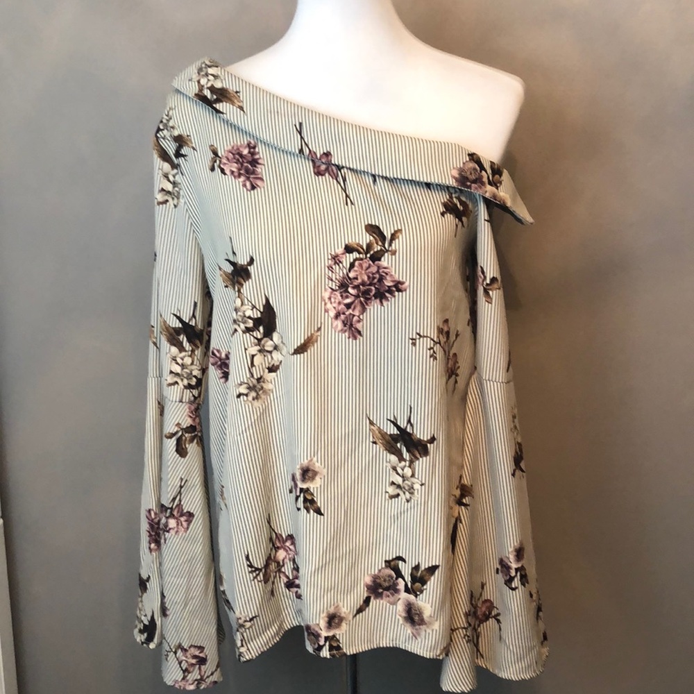 Bell Sleeve Off the Shoulder Top